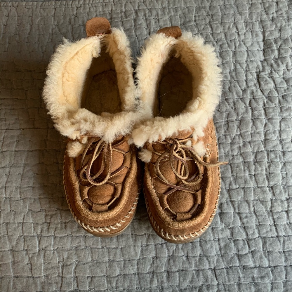 LL Bean slippers